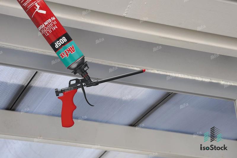 Akfix 805P Spuma poliuretanică multifuncțională, aplicare cu pistol, 750 ml