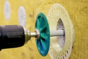 R-KWX Flanșă de fixare a izolației cu perforator 110mm cutie100buc.